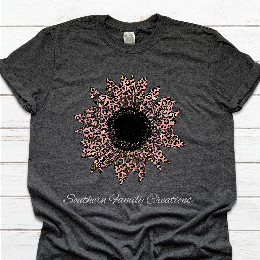 Pink Cheetah Print Sunflower 🌻 Tee